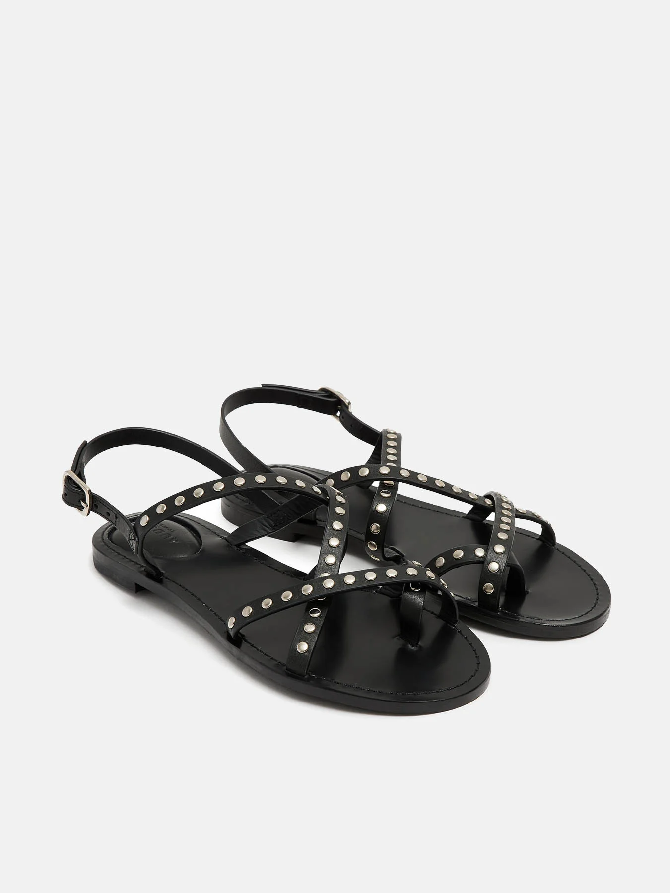 Sandalia de mujer en piel con tacón bajo. Nairy