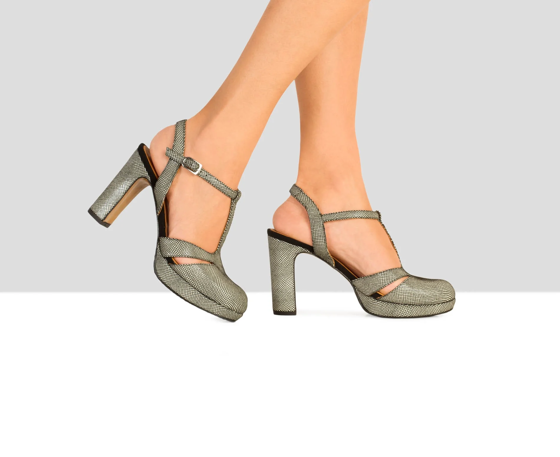 Zapato de mujer en piel con tacón alto. Bimba - Image 3