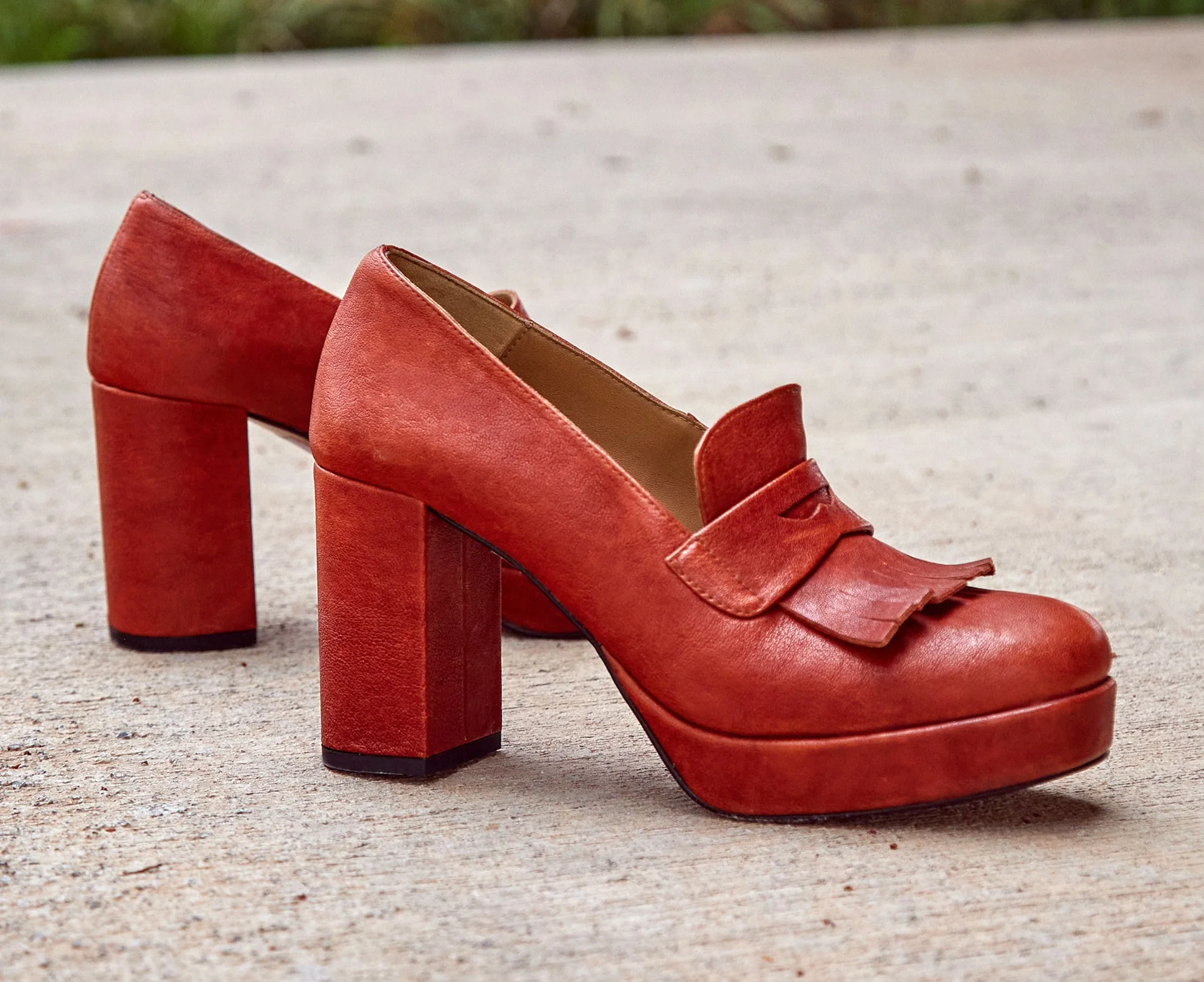 Zapato de mujer en piel con tacón alto. Isla - Image 5