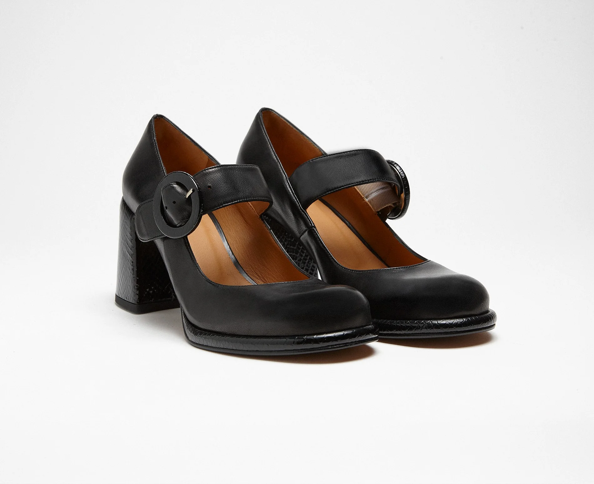 Zapato de mujer en piel con tacón alto. Klaudia - Image 2