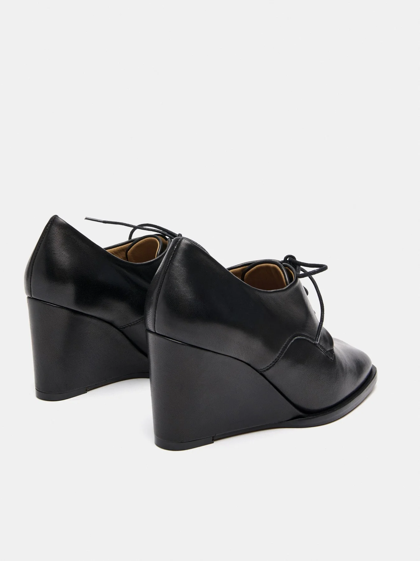 Zapato de mujer en piel con tacón alto. Magda - Image 4