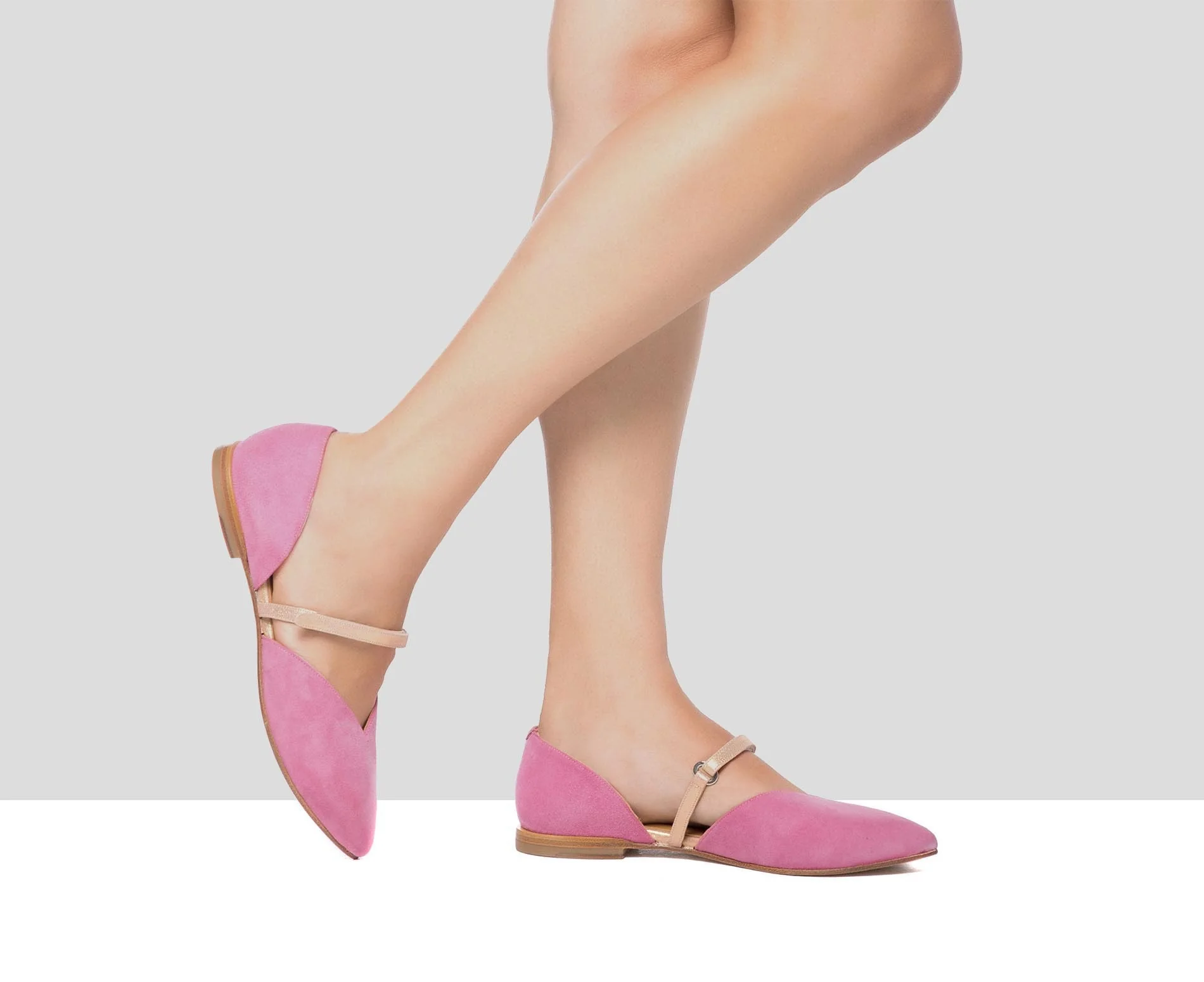 Zapato de mujer en piel con tacón bajo. Frits - Image 4