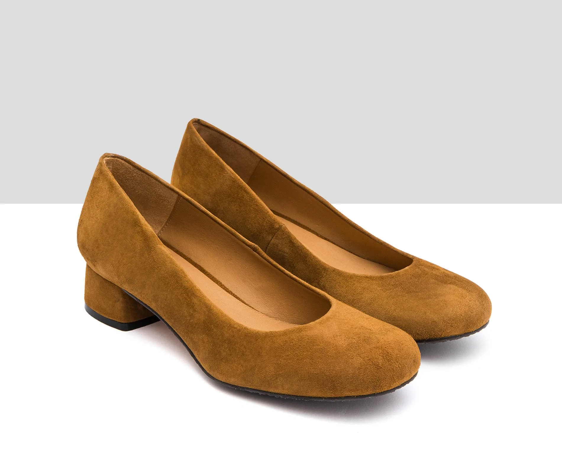 Zapato de mujer en piel con tacón bajo. Ivonne - Image 3