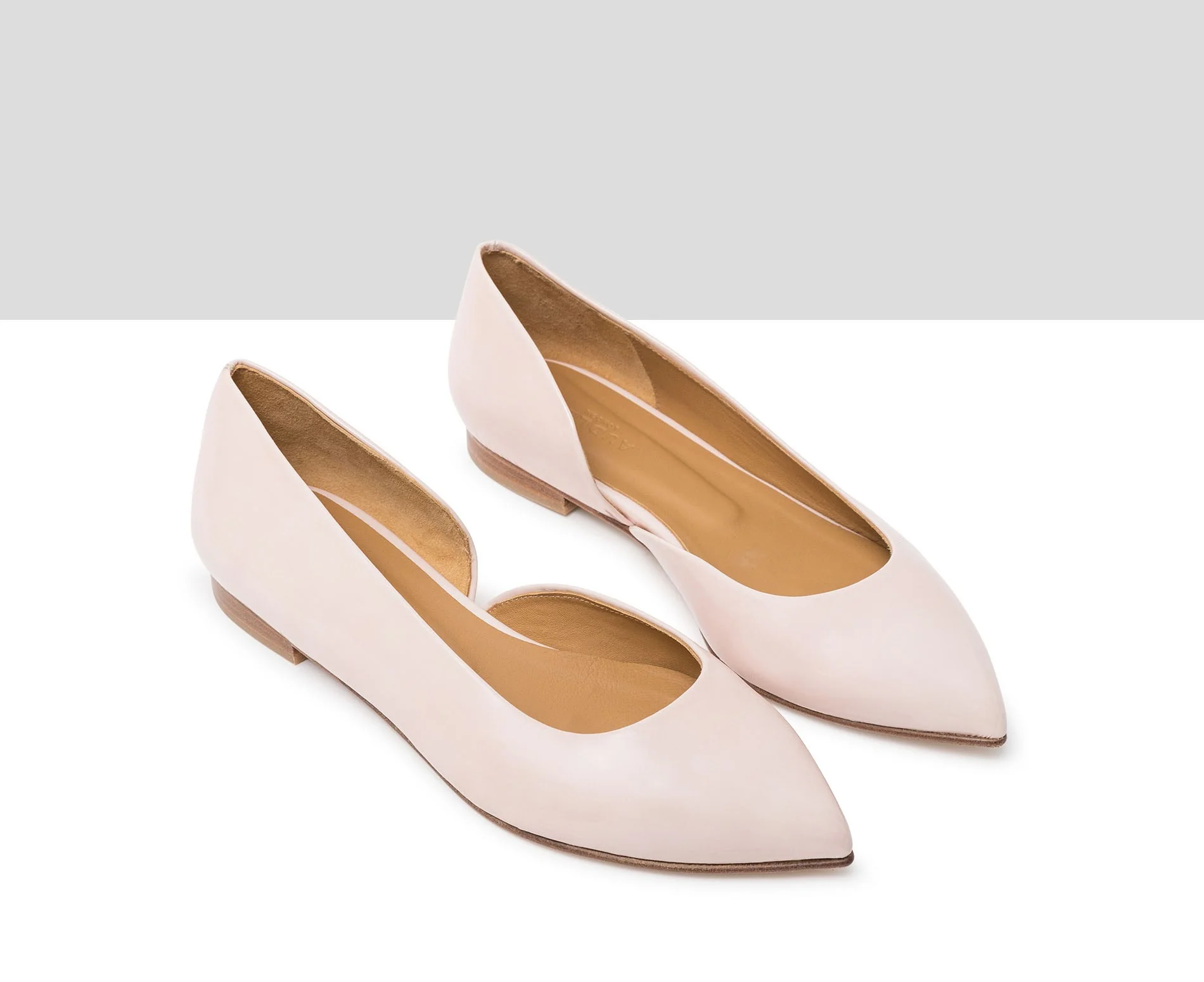 Zapato de mujer en piel con tacón bajo. Janire - Image 4