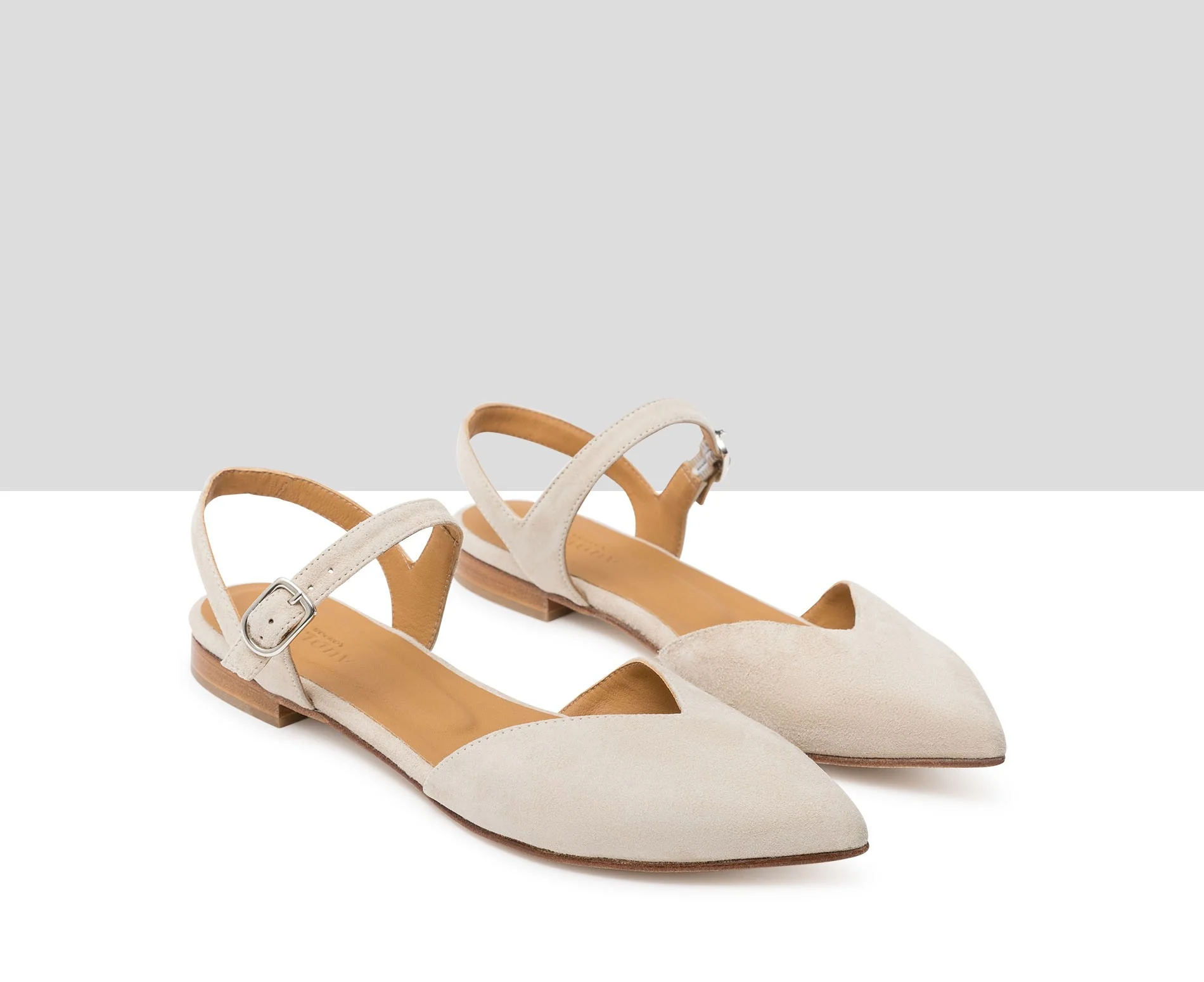 Zapato de mujer en piel con tacón bajo. Judy - Image 3