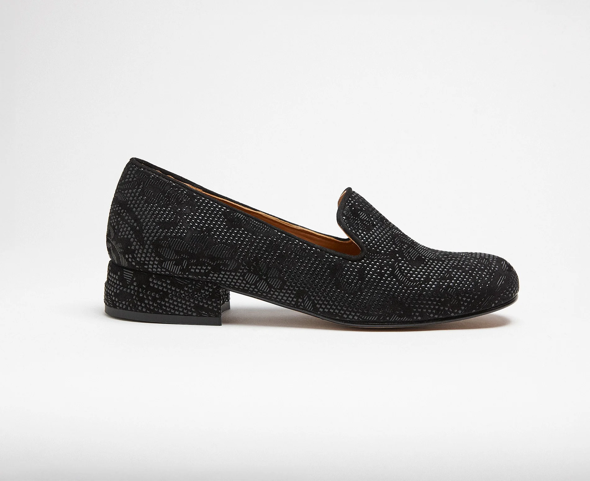 Zapato de mujer en piel con tacón bajo. Katalin - Image 2