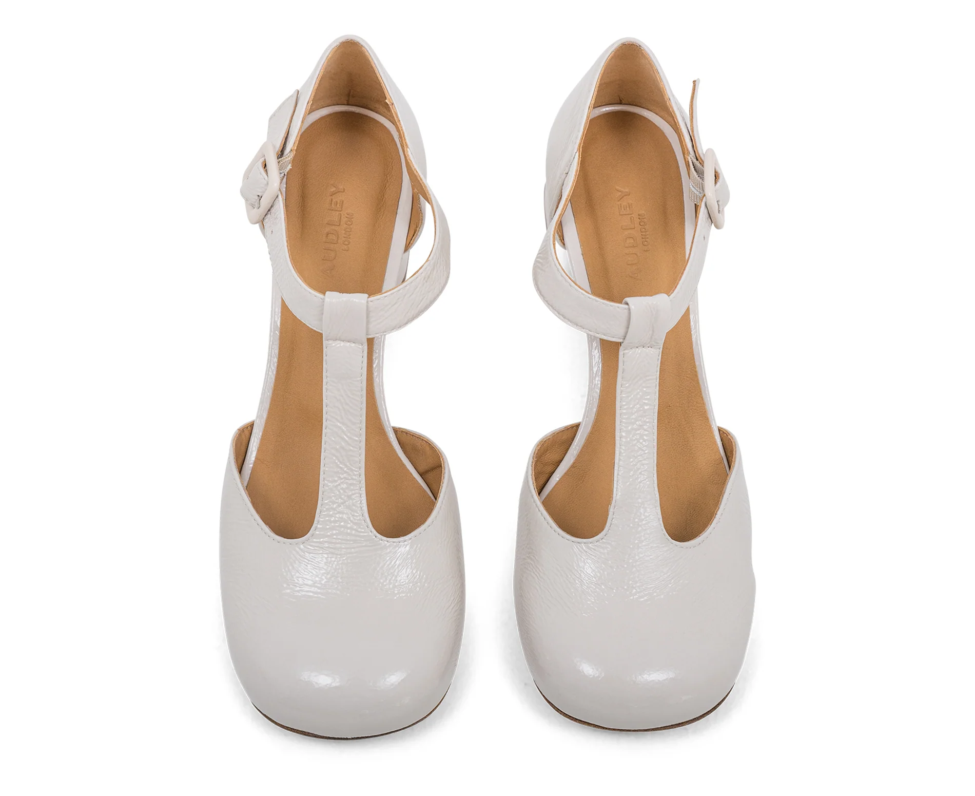 Zapato de mujer en piel con tacón bajo. Laika - Image 4