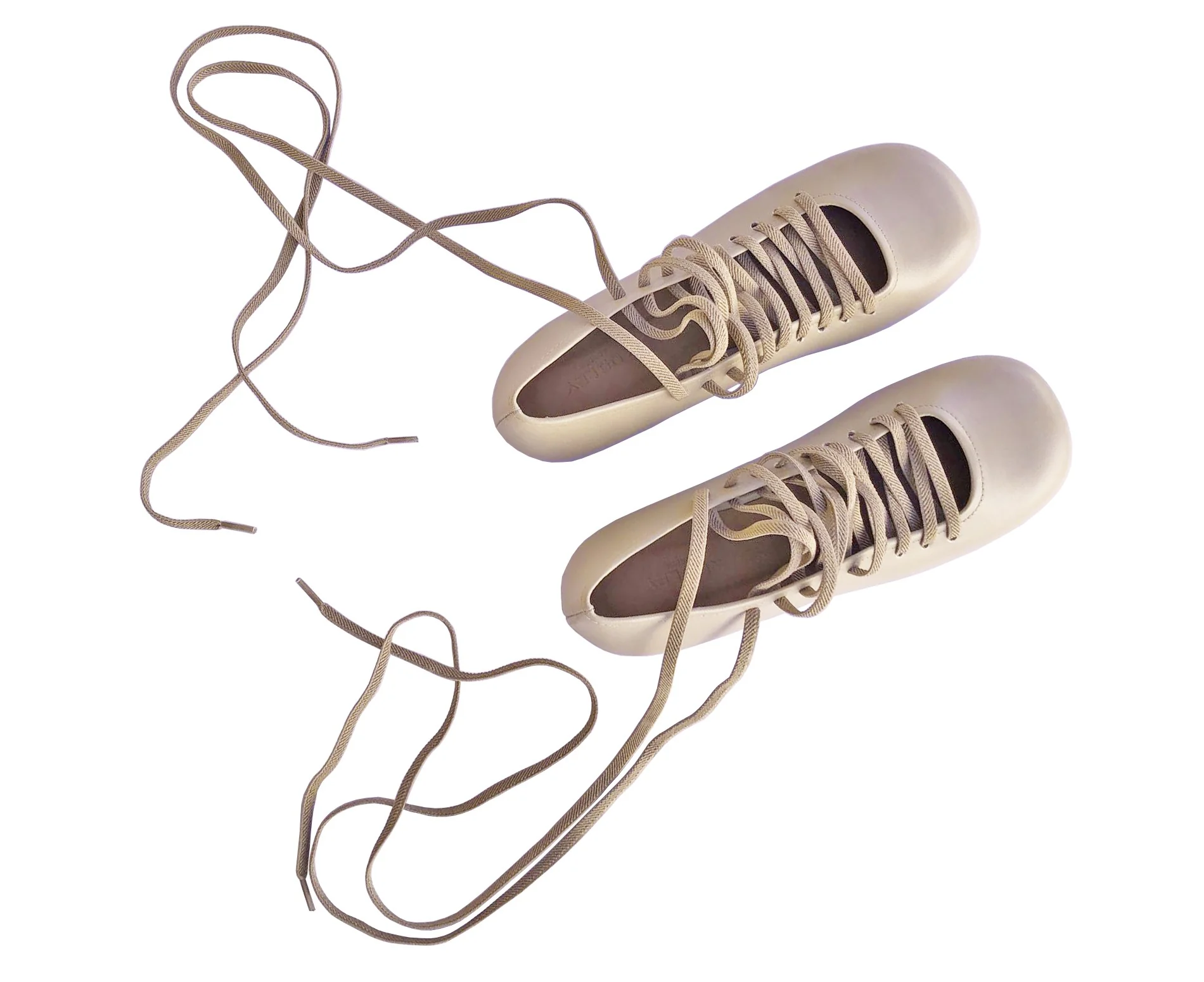 Zapato de mujer en piel con tacón bajo. Lorian - Image 7