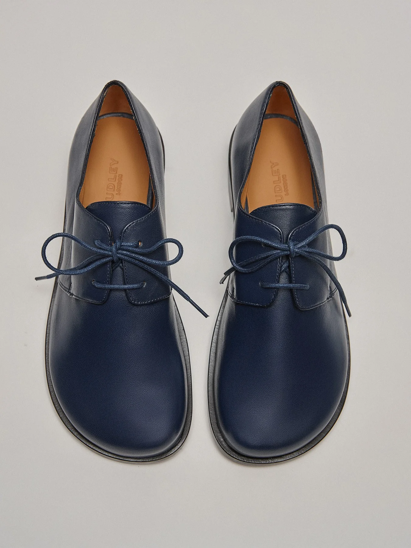 Zapato de mujer en piel con tacón bajo. Madison - Image 3
