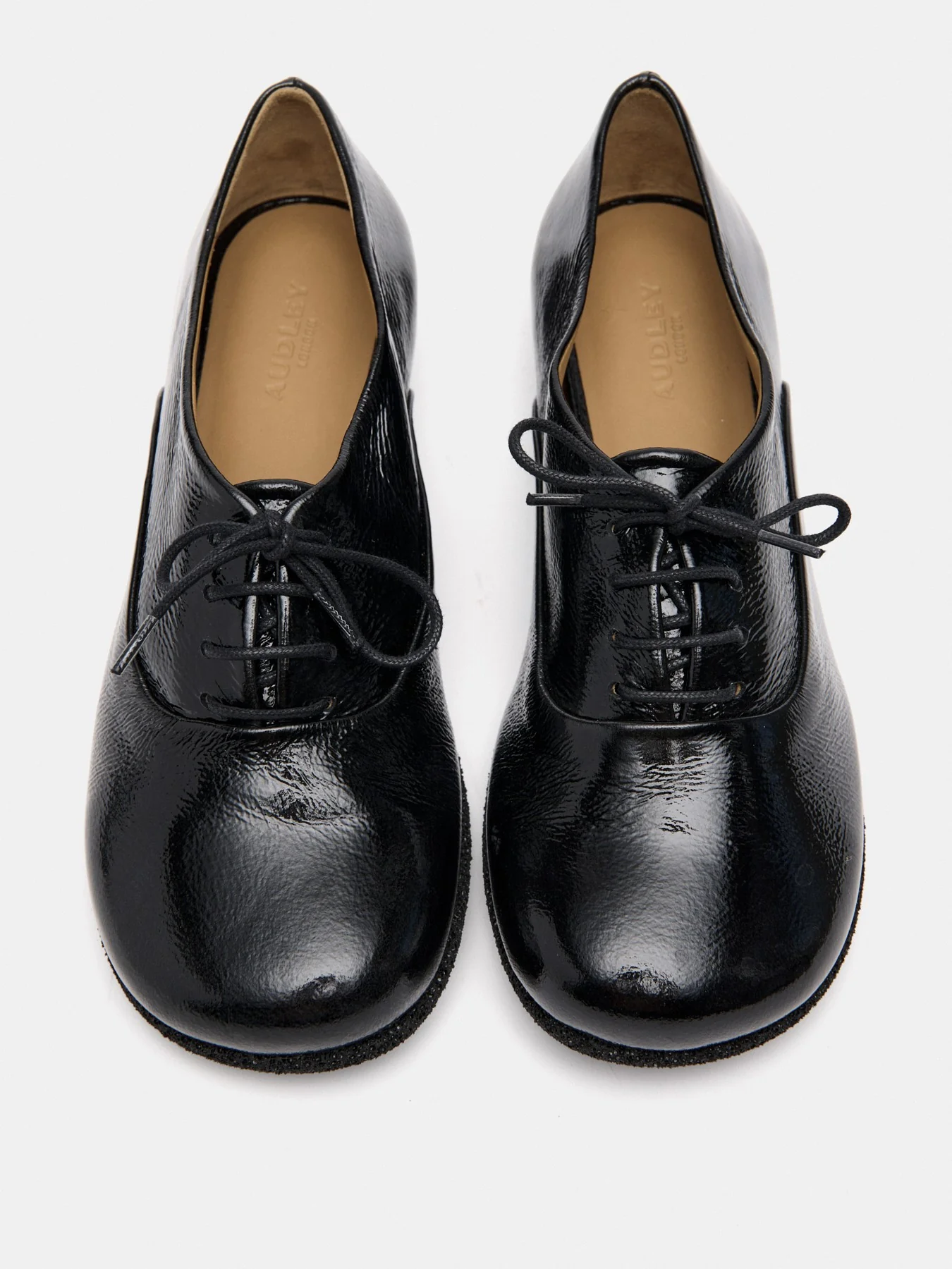 Zapato de mujer en piel con tacón bajo. Maiken - Image 4