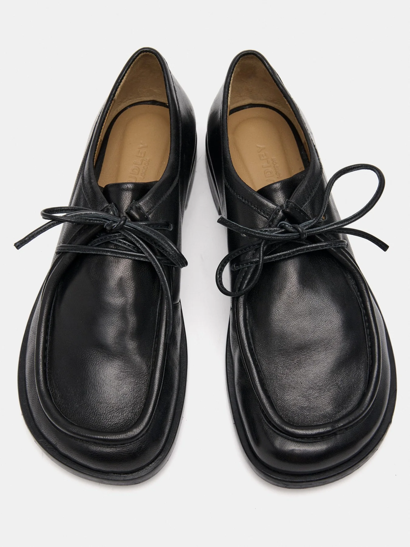 Zapato de mujer en piel con tacón bajo. Mathis - Image 3