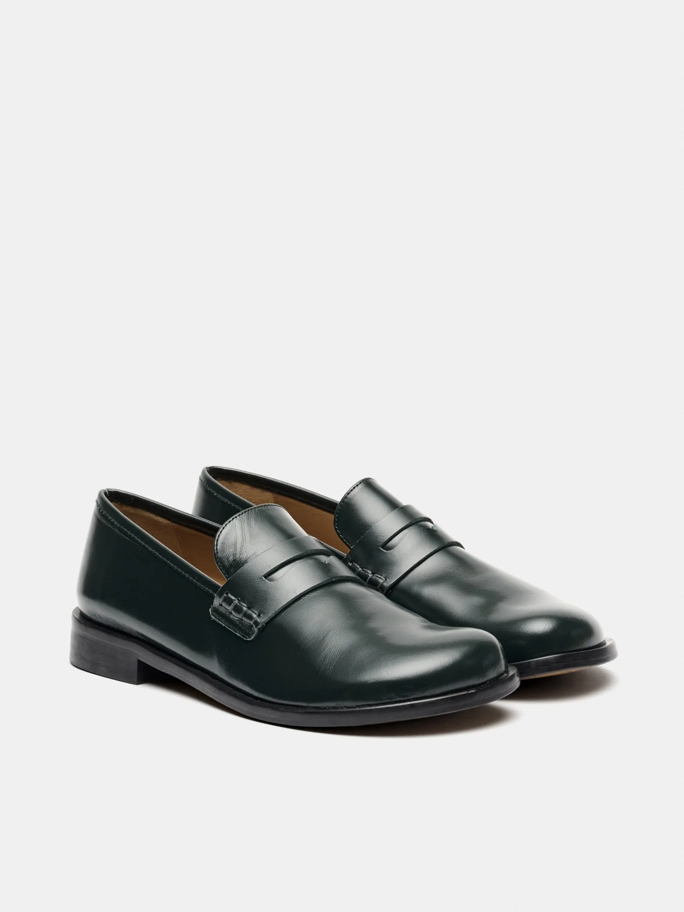 Zapato de mujer en piel con tacón bajo. Mattea - Image 3