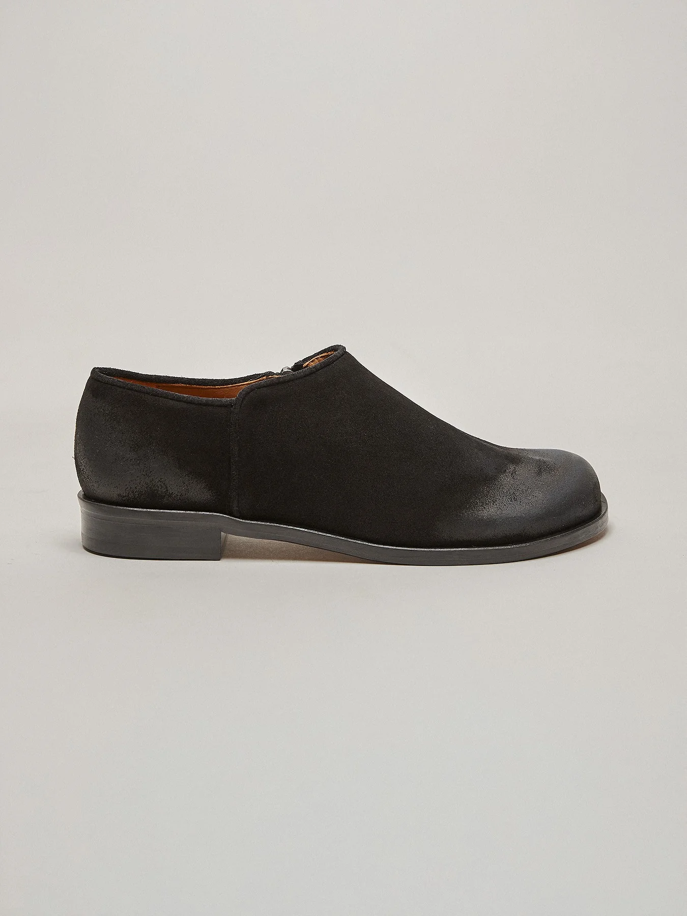 Zapato de mujer en piel con tacón bajo. Meiko - Image 2