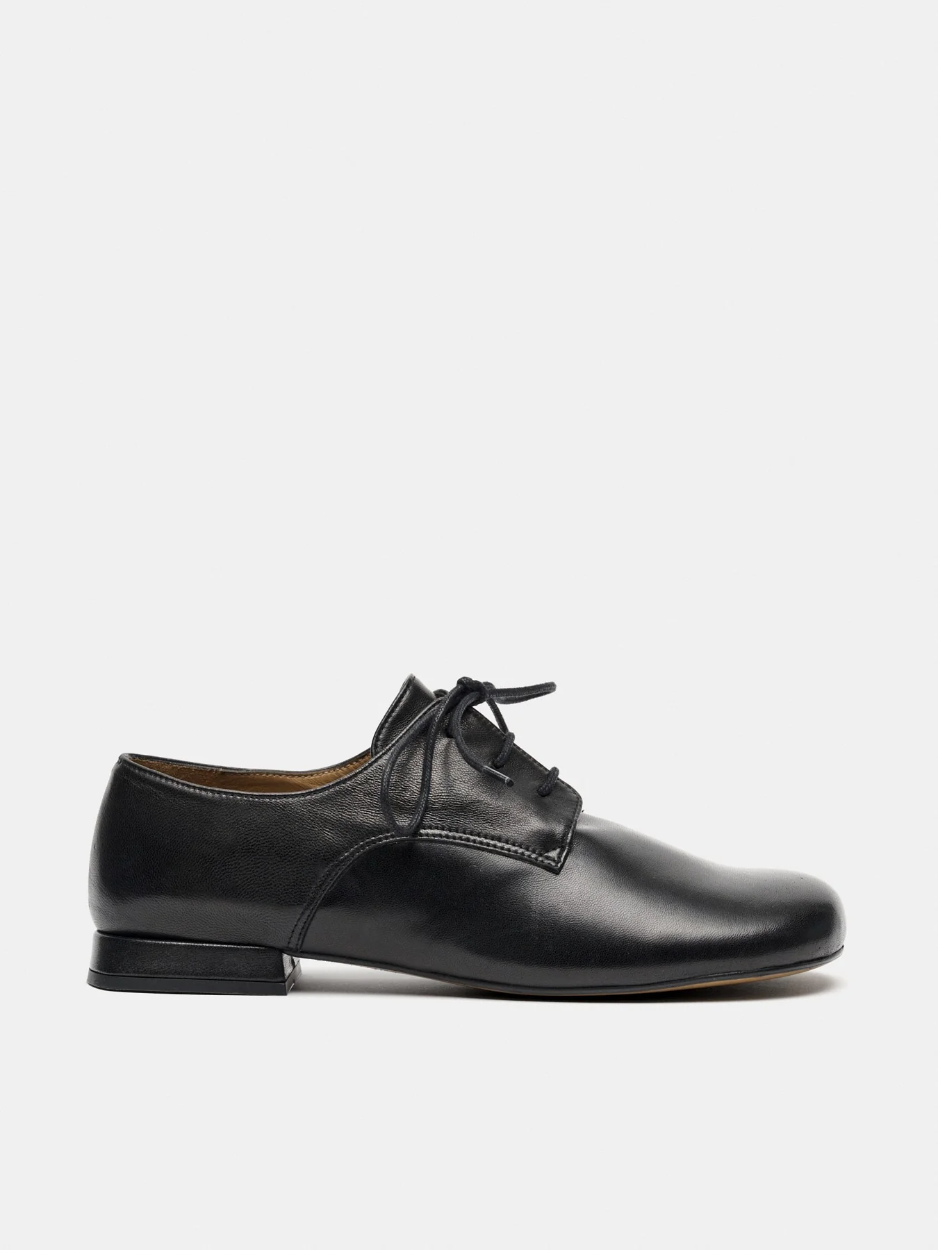 Zapato de mujer en piel con tacón bajo. Melva - Image 2