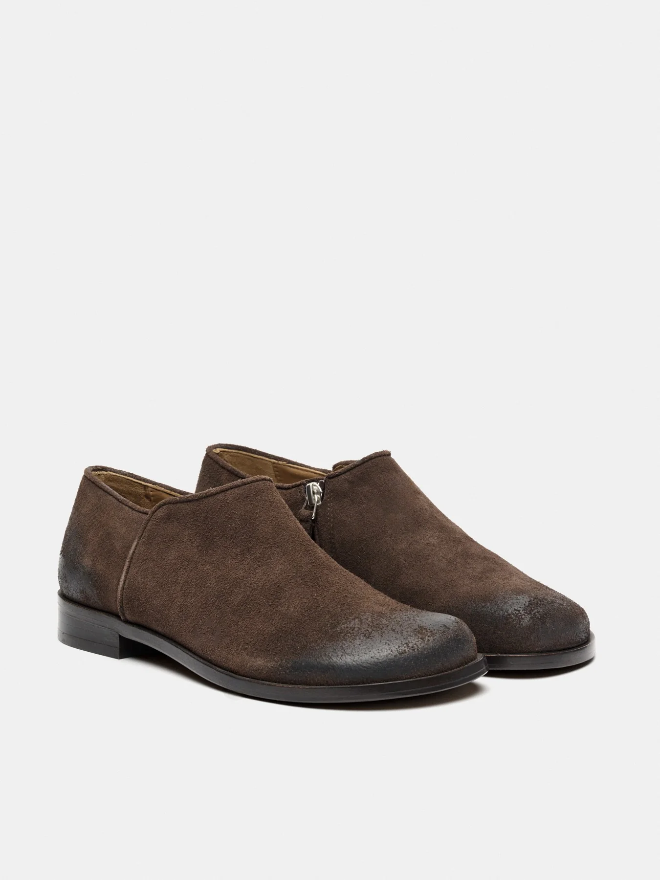 Zapato de mujer en piel con tacón bajo. Montse - Image 3