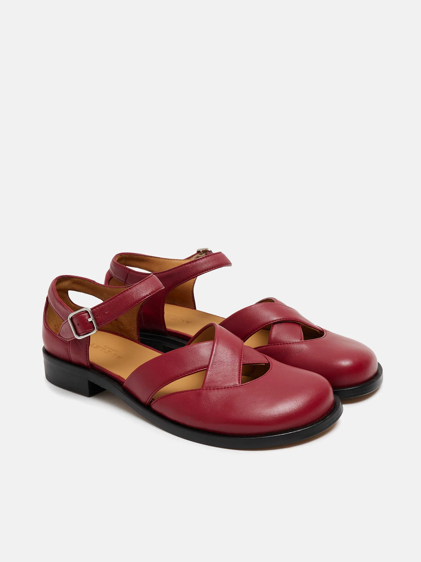 Zapato de mujer en piel con tacón bajo. Nadia - Image 2