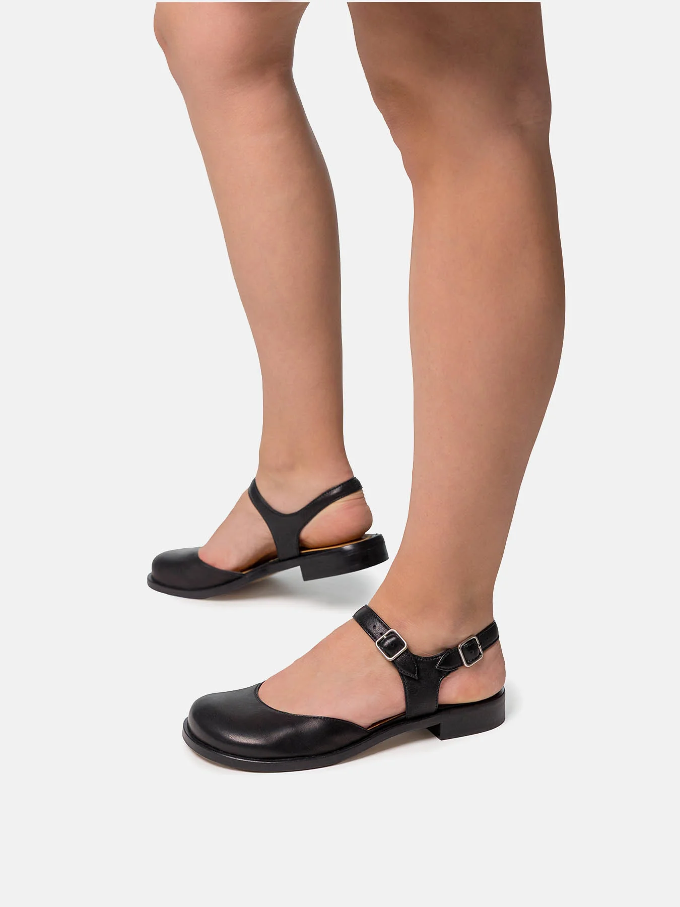 Zapato de mujer en piel con tacón bajo. Nadja - Image 4