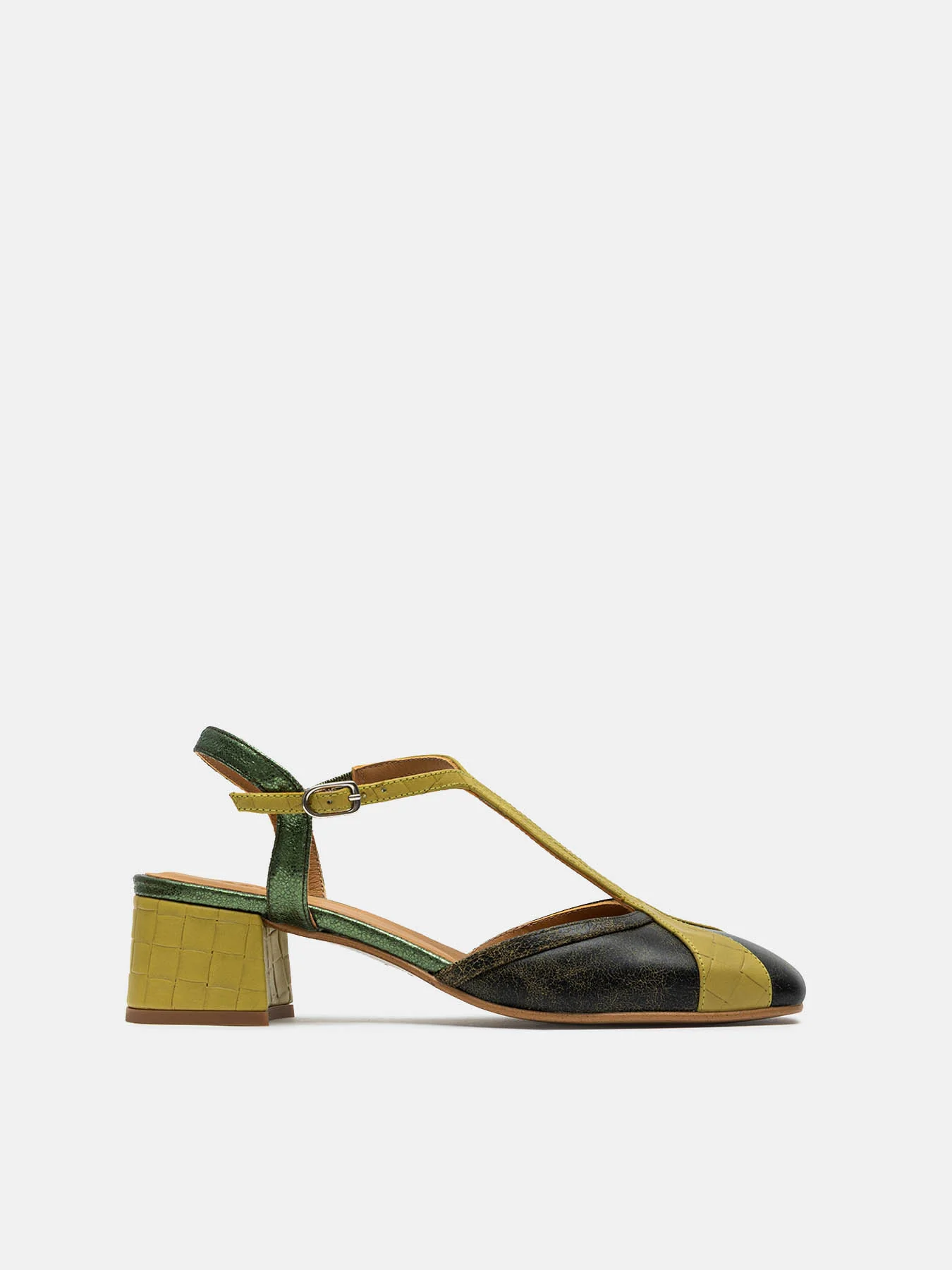 Zapato de mujer en piel con tacón bajo. Naike - Image 3