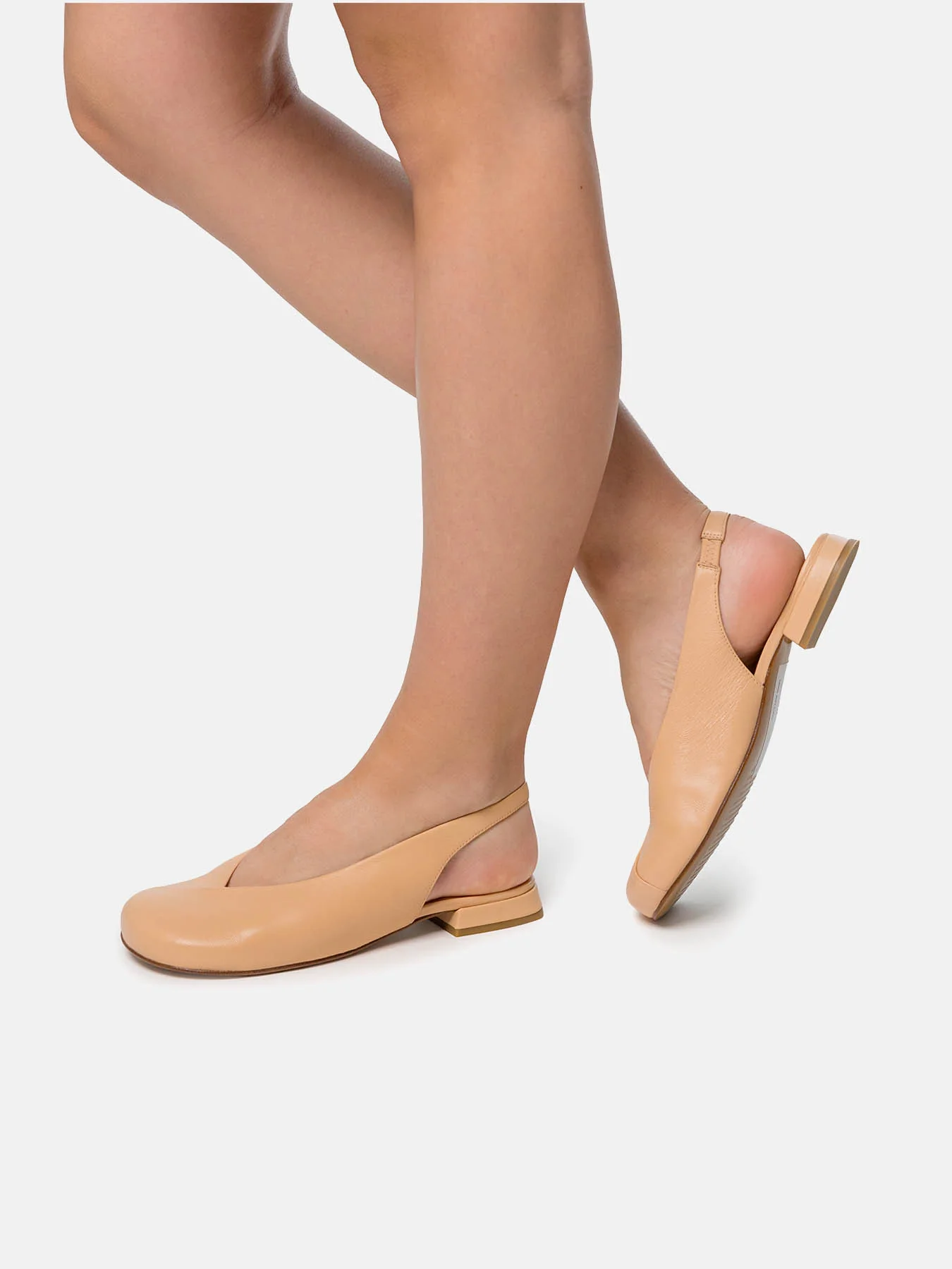 Zapato de mujer en piel con tacón bajo. Nariel - Image 4