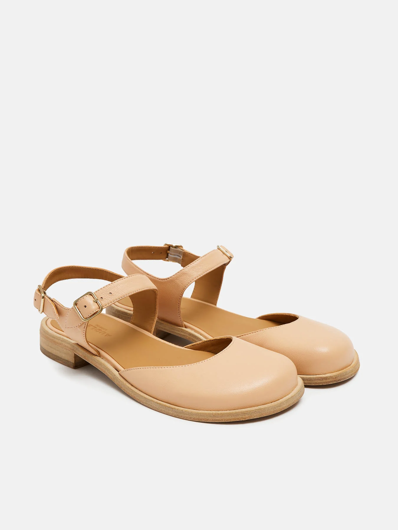 Zapato de mujer en piel con tacón bajo. Natalia - Image 3