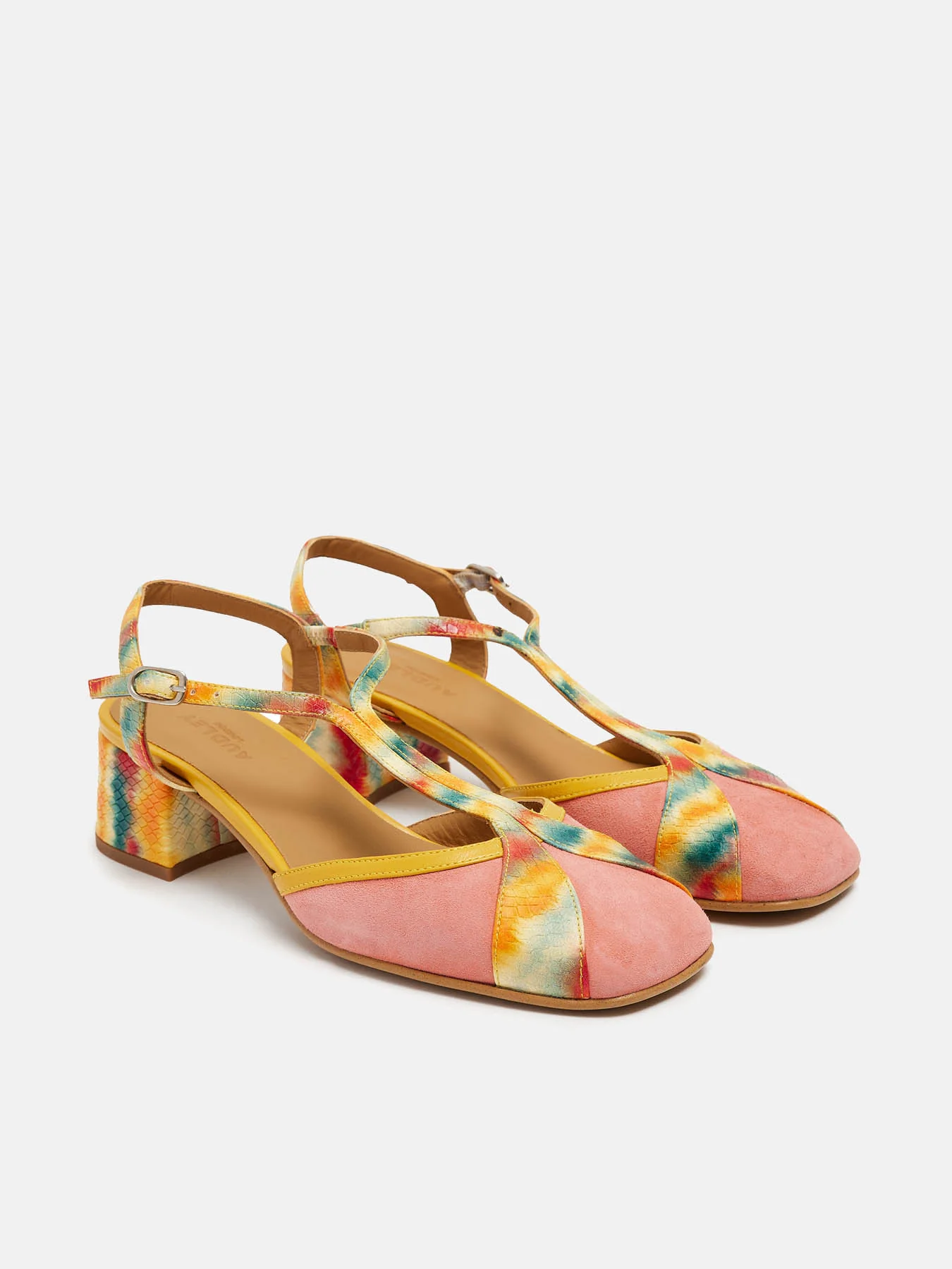 Zapato de mujer en piel con tacón bajo. Neila - Image 3