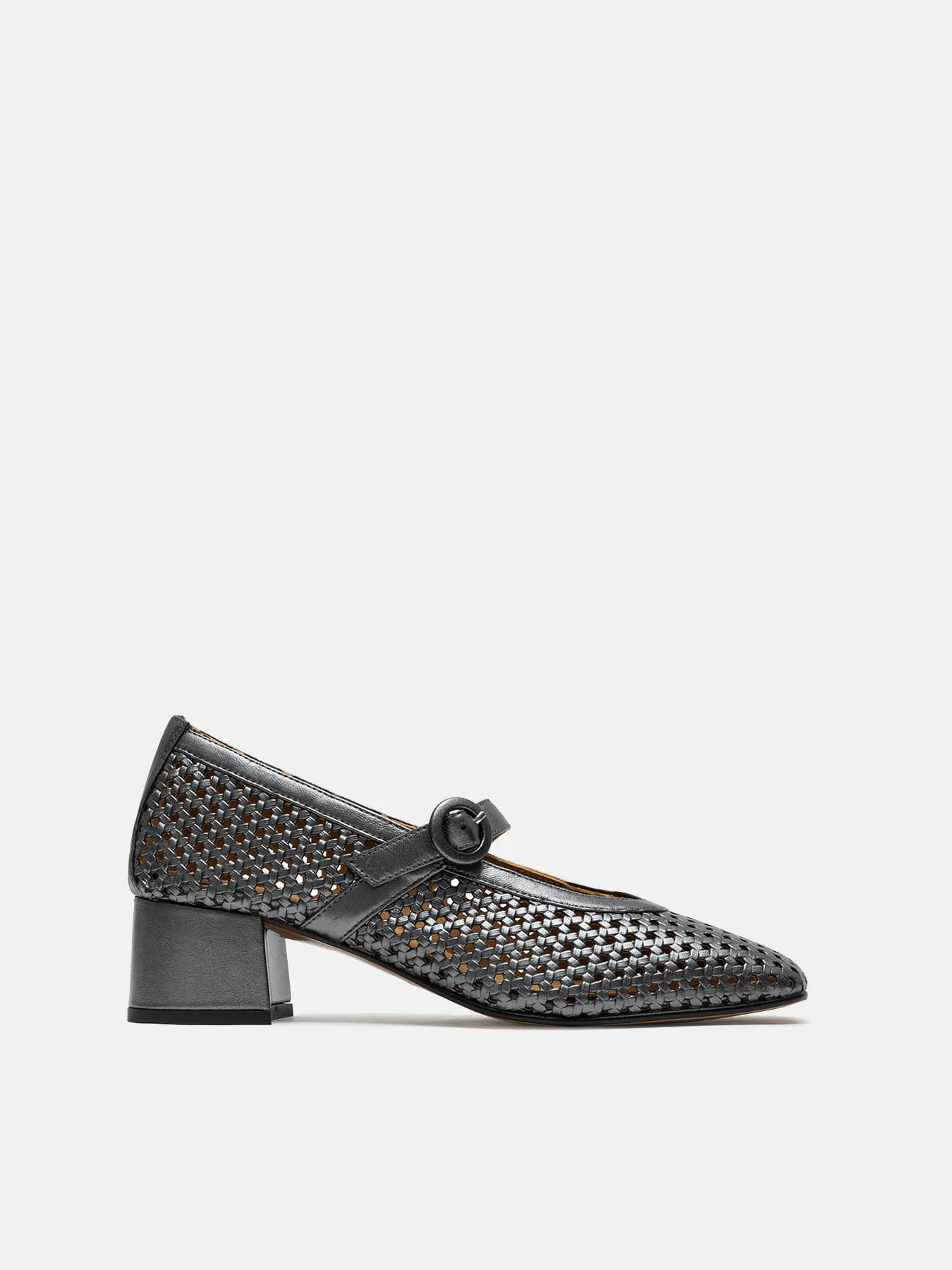 Zapato de mujer en piel con tacón bajo. Nelda - Image 2