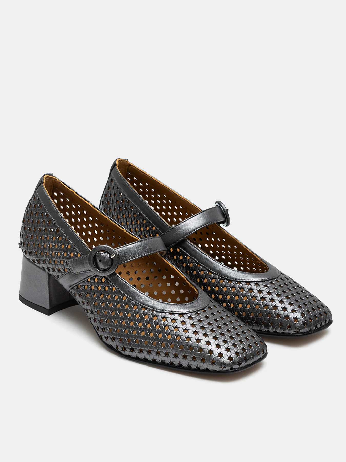 Zapato de mujer en piel con tacón bajo. Nelda - Image 3