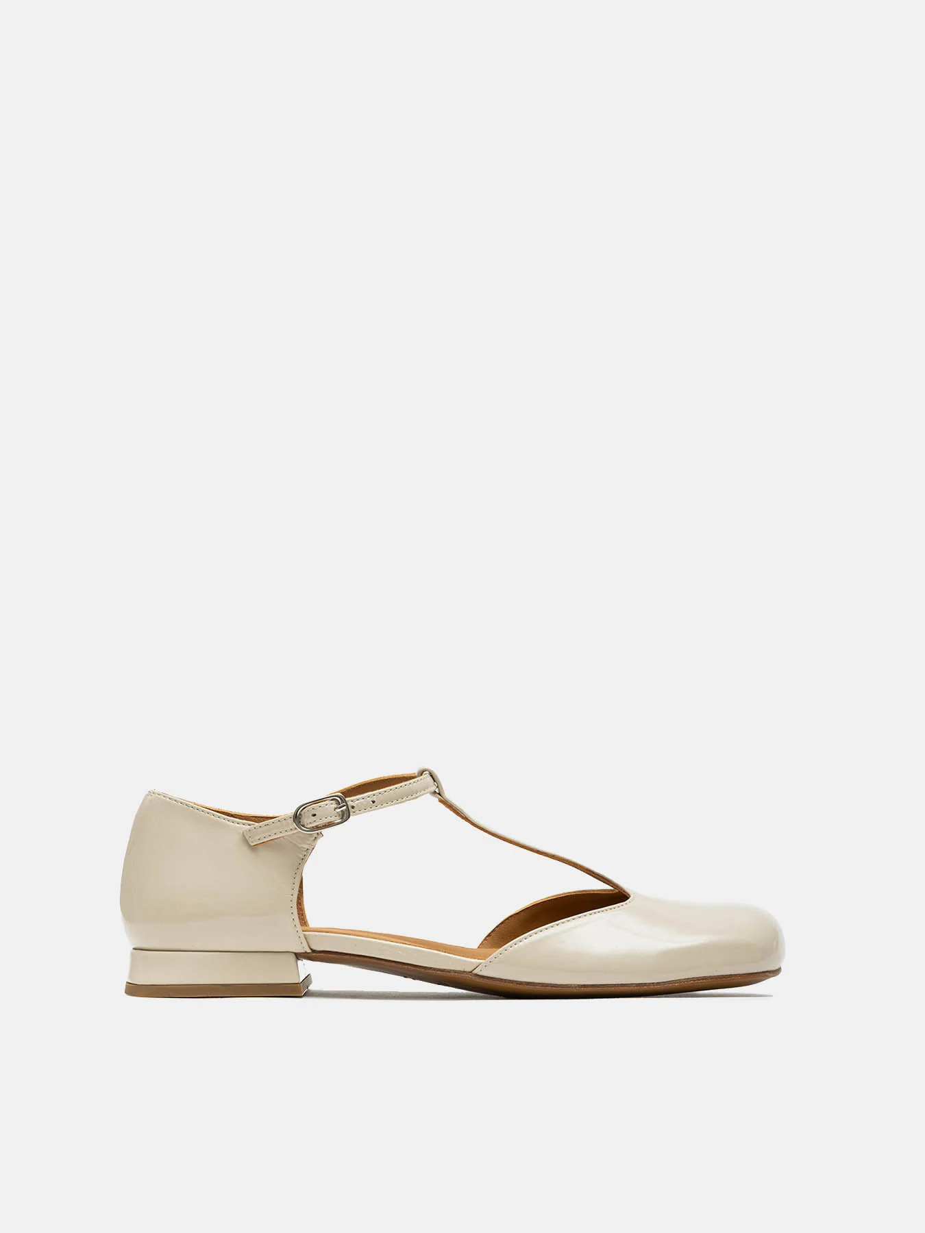 Zapato de mujer en piel con tacón bajo. Nelia - Image 2
