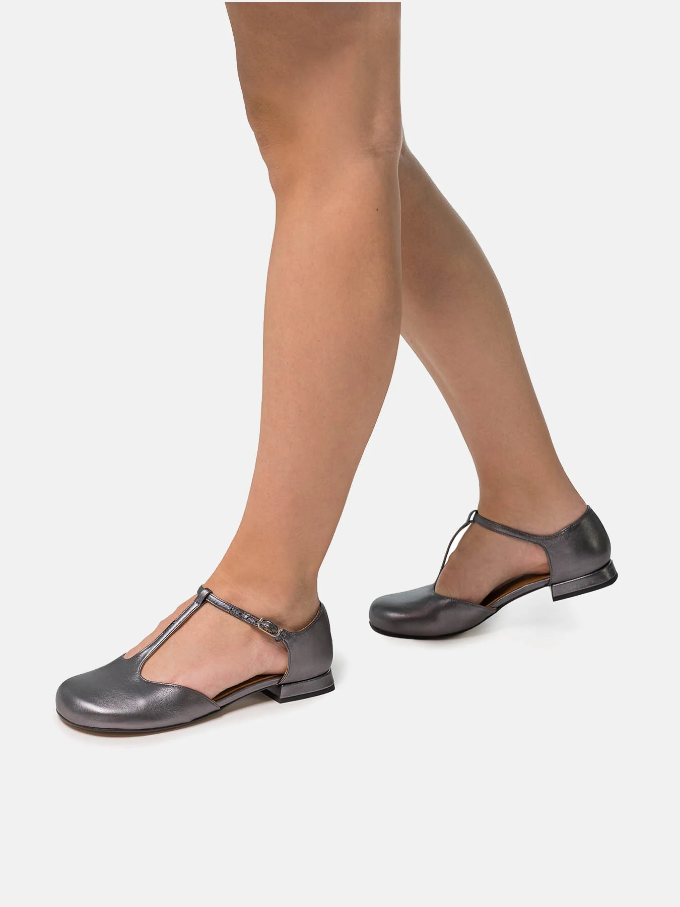 Zapato de mujer en piel con tacón bajo. Nelly - Image 4