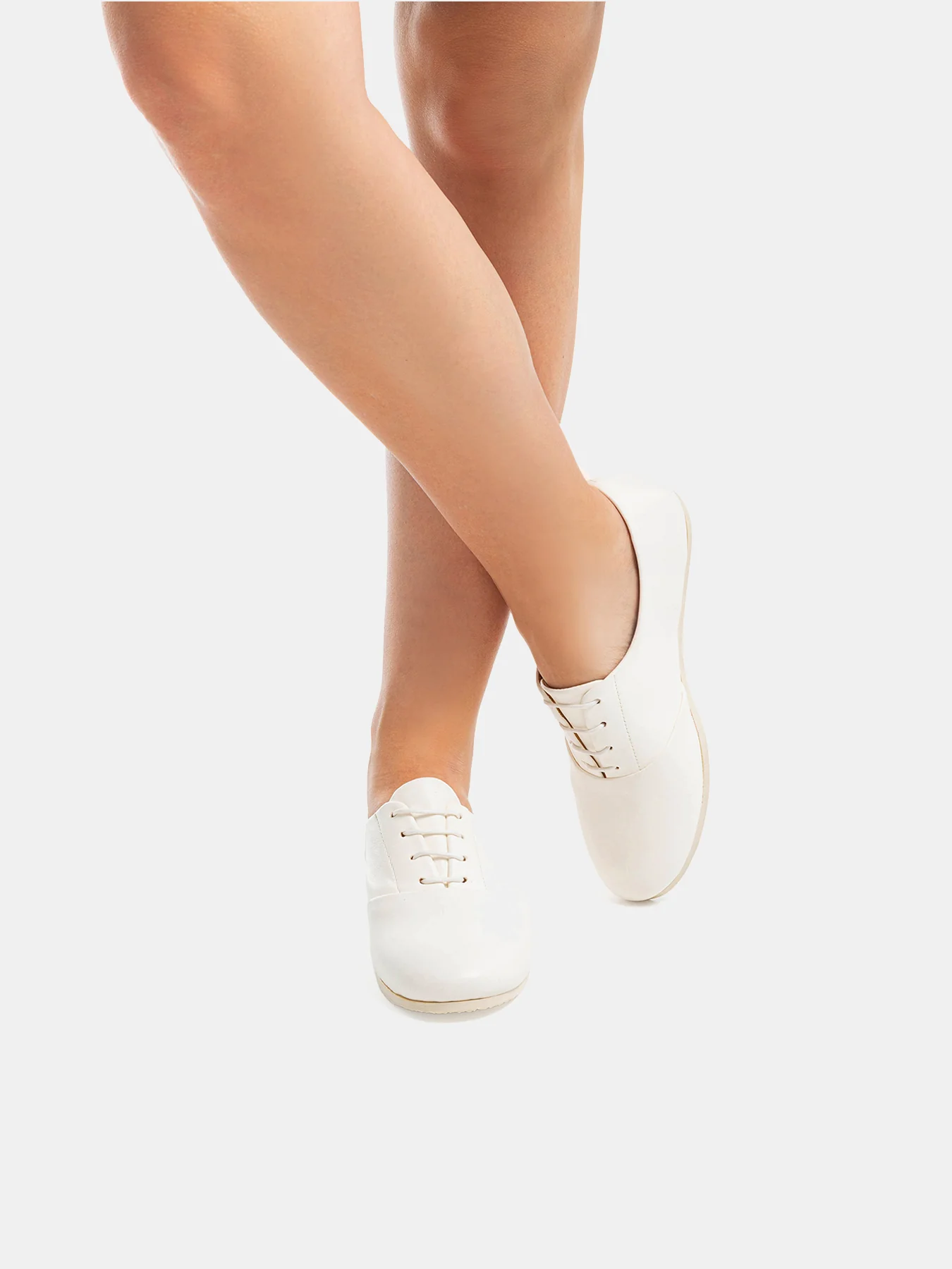 Zapato de mujer en piel con tacón bajo. Neyra - Image 4