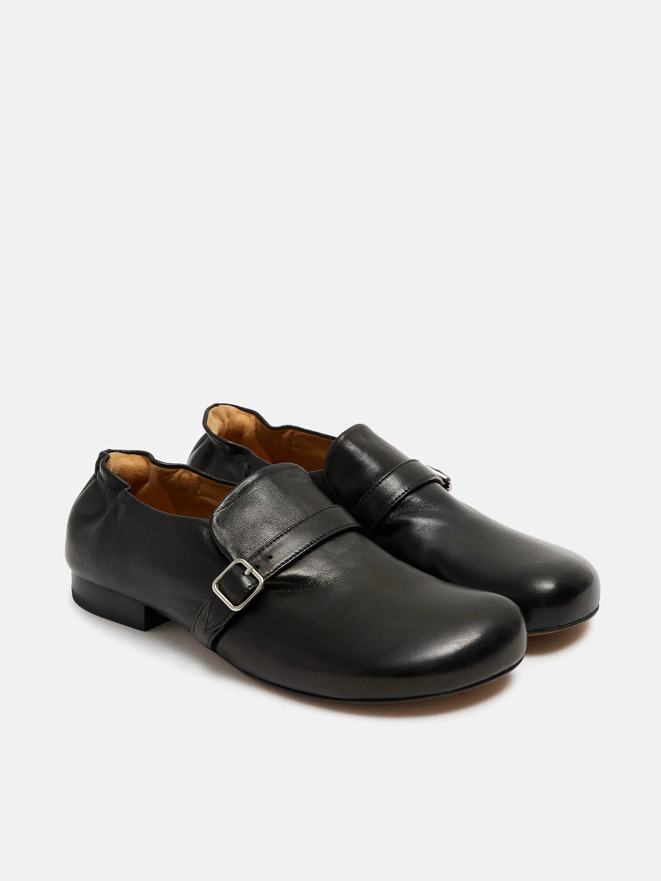 Zapato de mujer en piel con tacón bajo. Nuria - Image 3