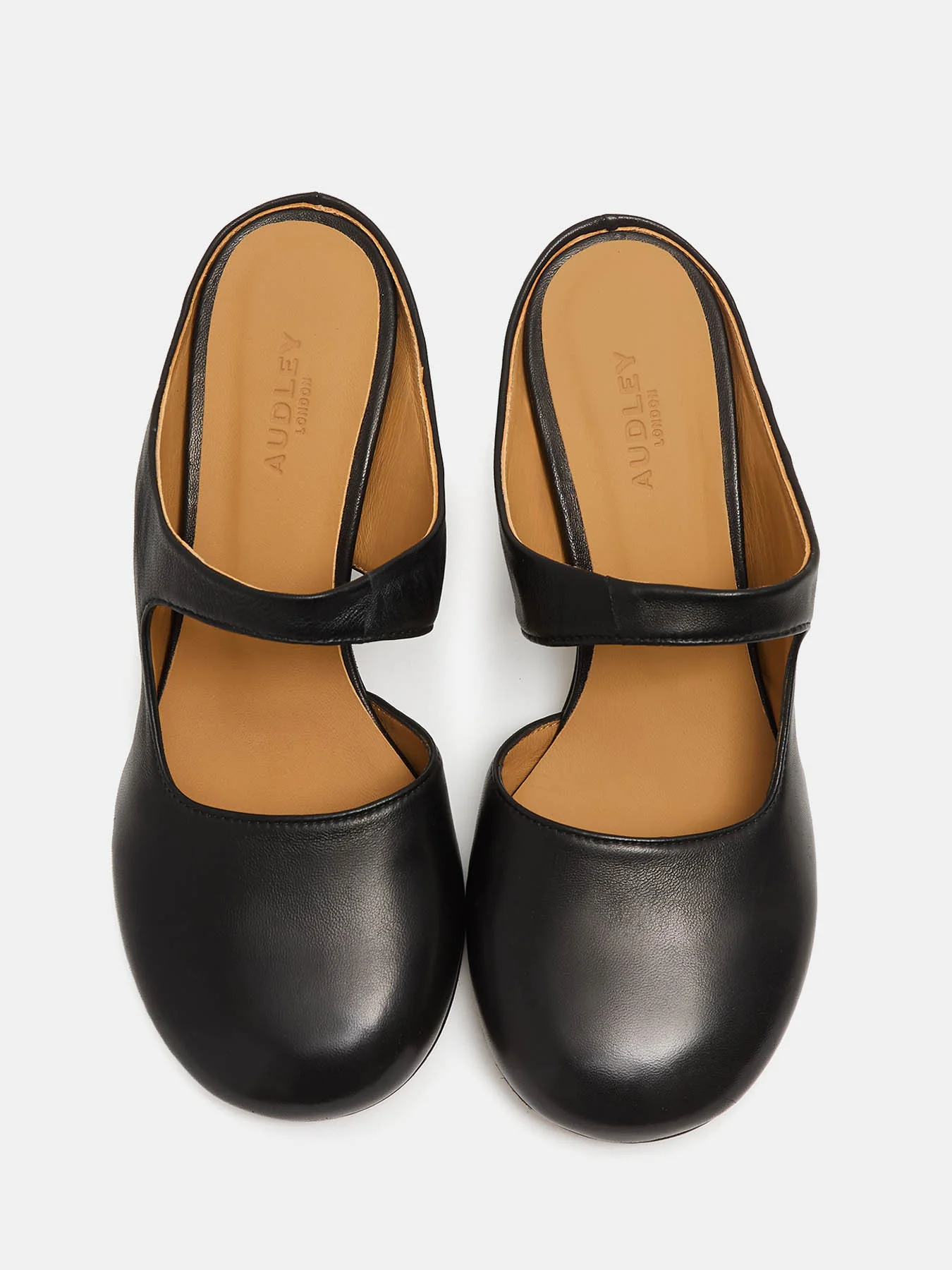 Zapato de mujer en piel con tacón bajo. Nyah - Image 3