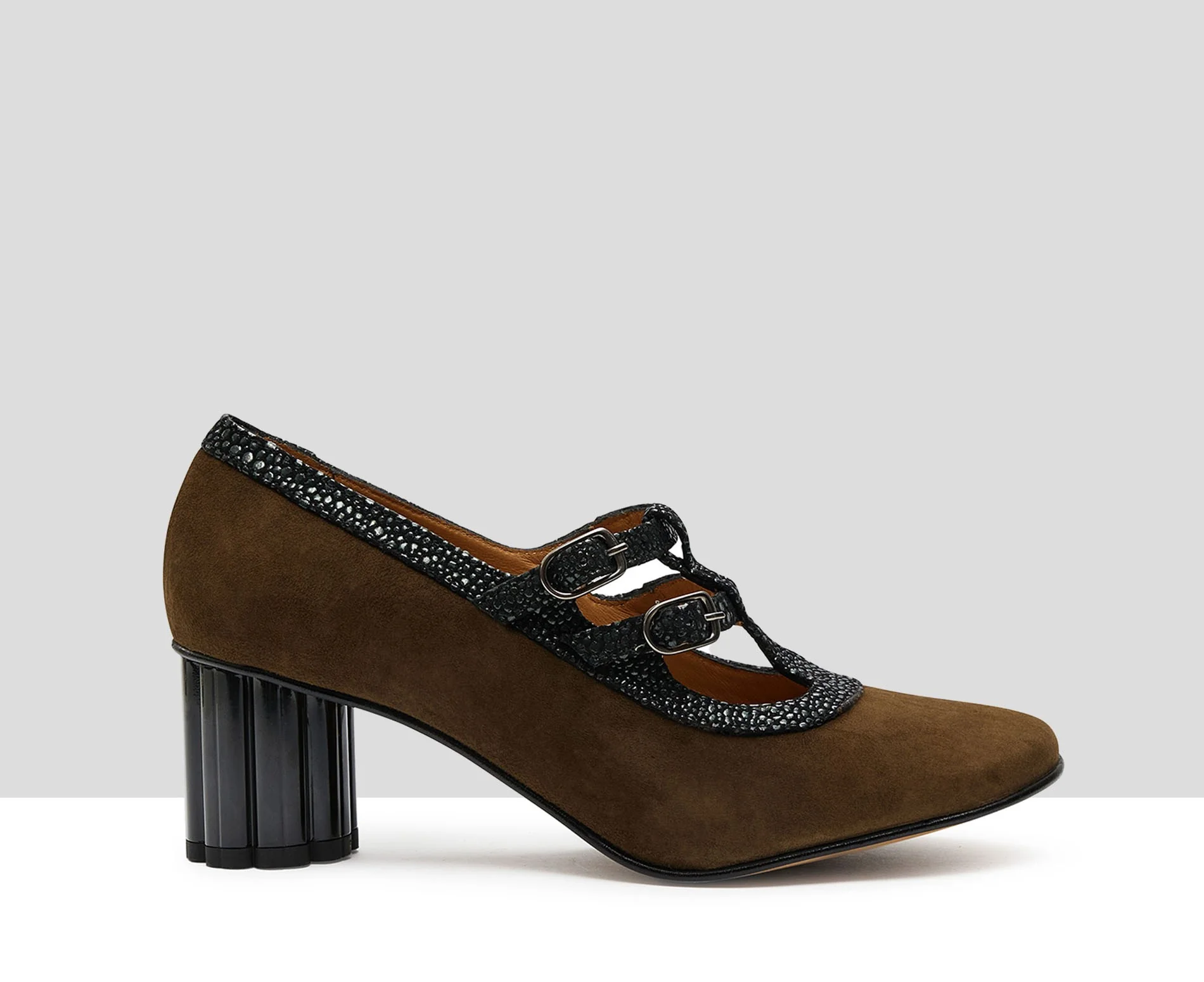 Zapato de mujer en piel con tacón medio. Ileana - Image 3