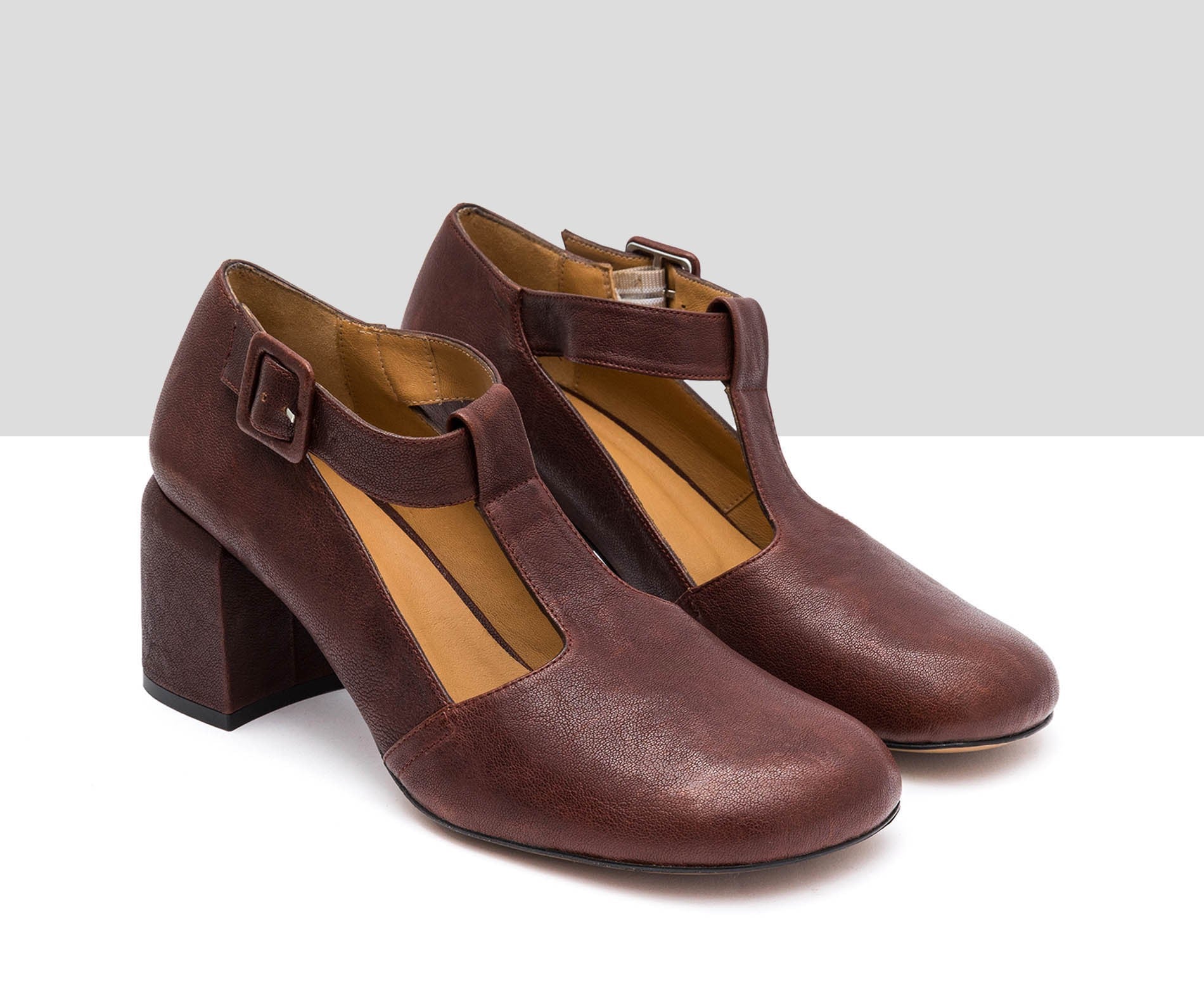 Zapato de mujer en piel con tacón medio. Imelda - Image 3
