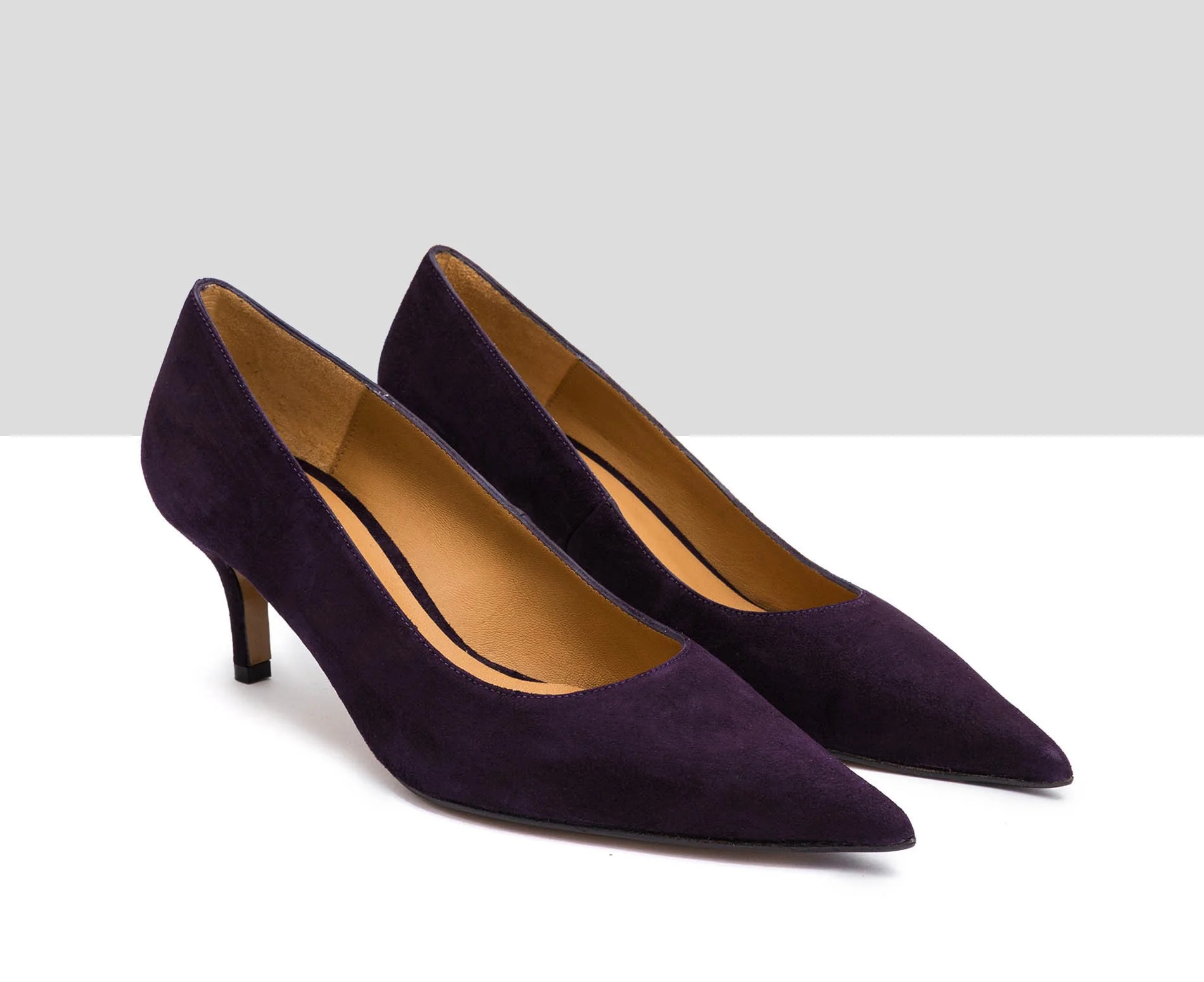 Zapato de mujer en piel con tacón medio. Ingrid - Image 3