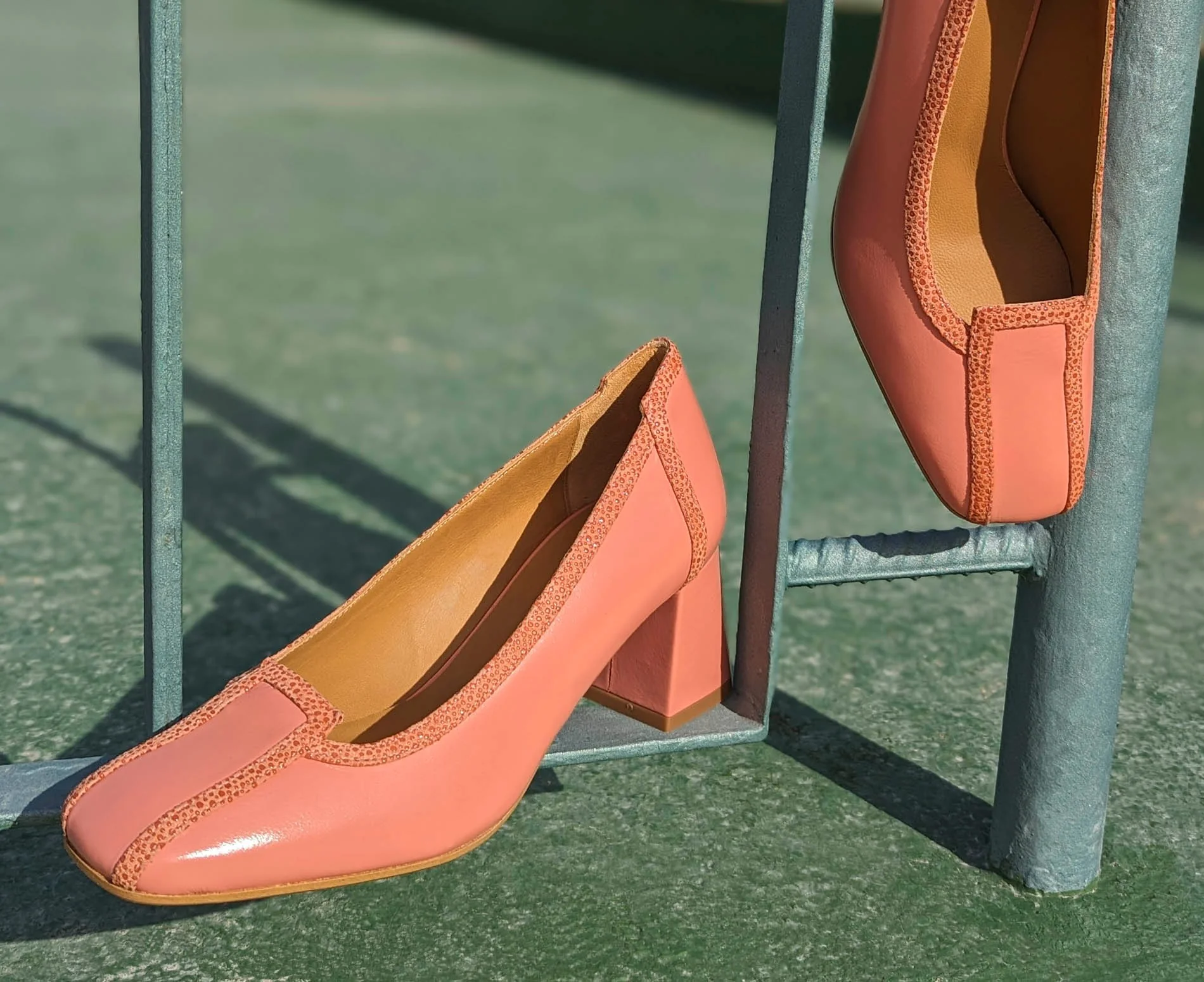 Zapato de mujer en piel con tacón medio. Janel - Image 4