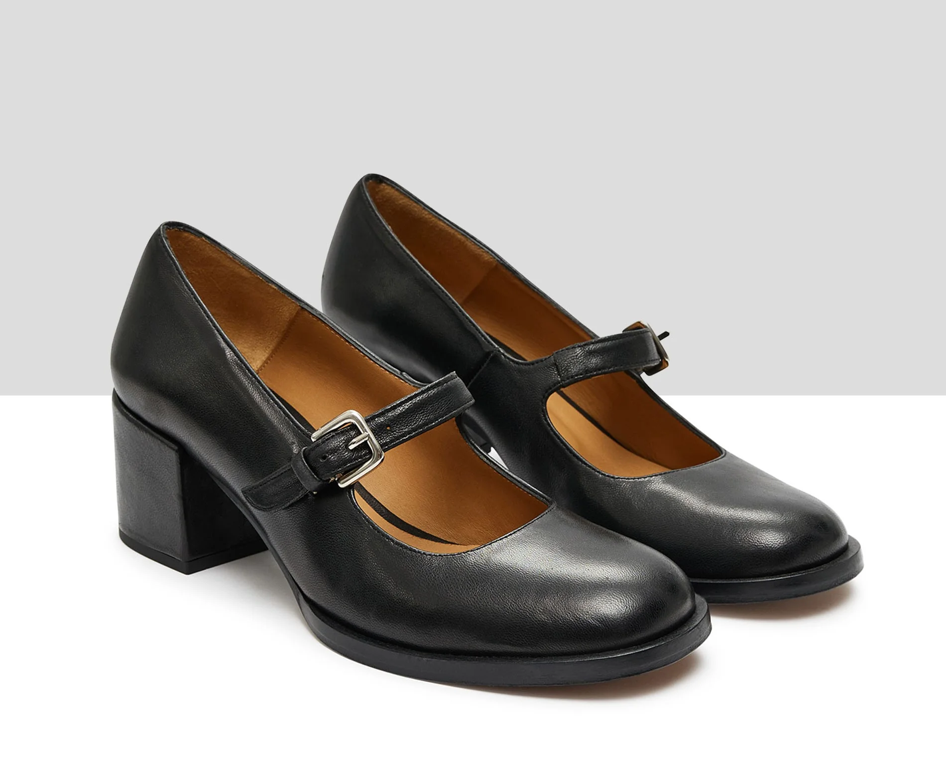 Zapato de mujer en piel con tacón medio. Kayla - Image 2