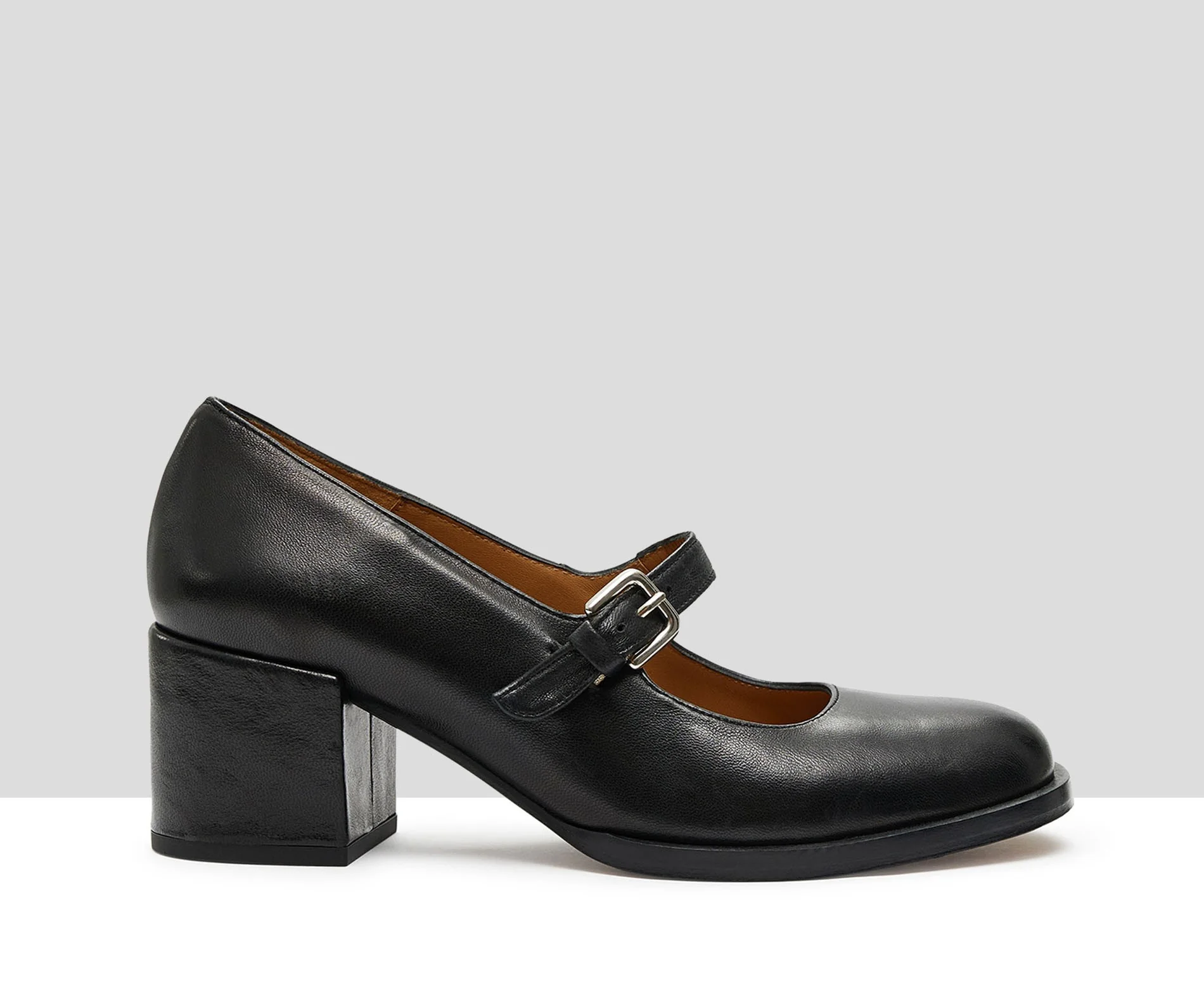 Zapato de mujer en piel con tacón medio. Kayla - Image 3