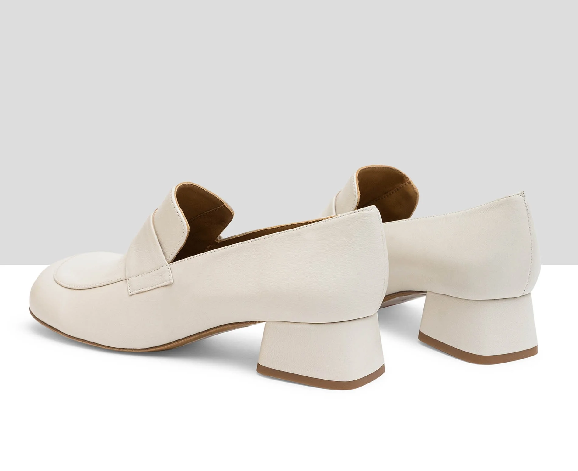Zapato de mujer en piel con tacón medio. Lanai - Image 4