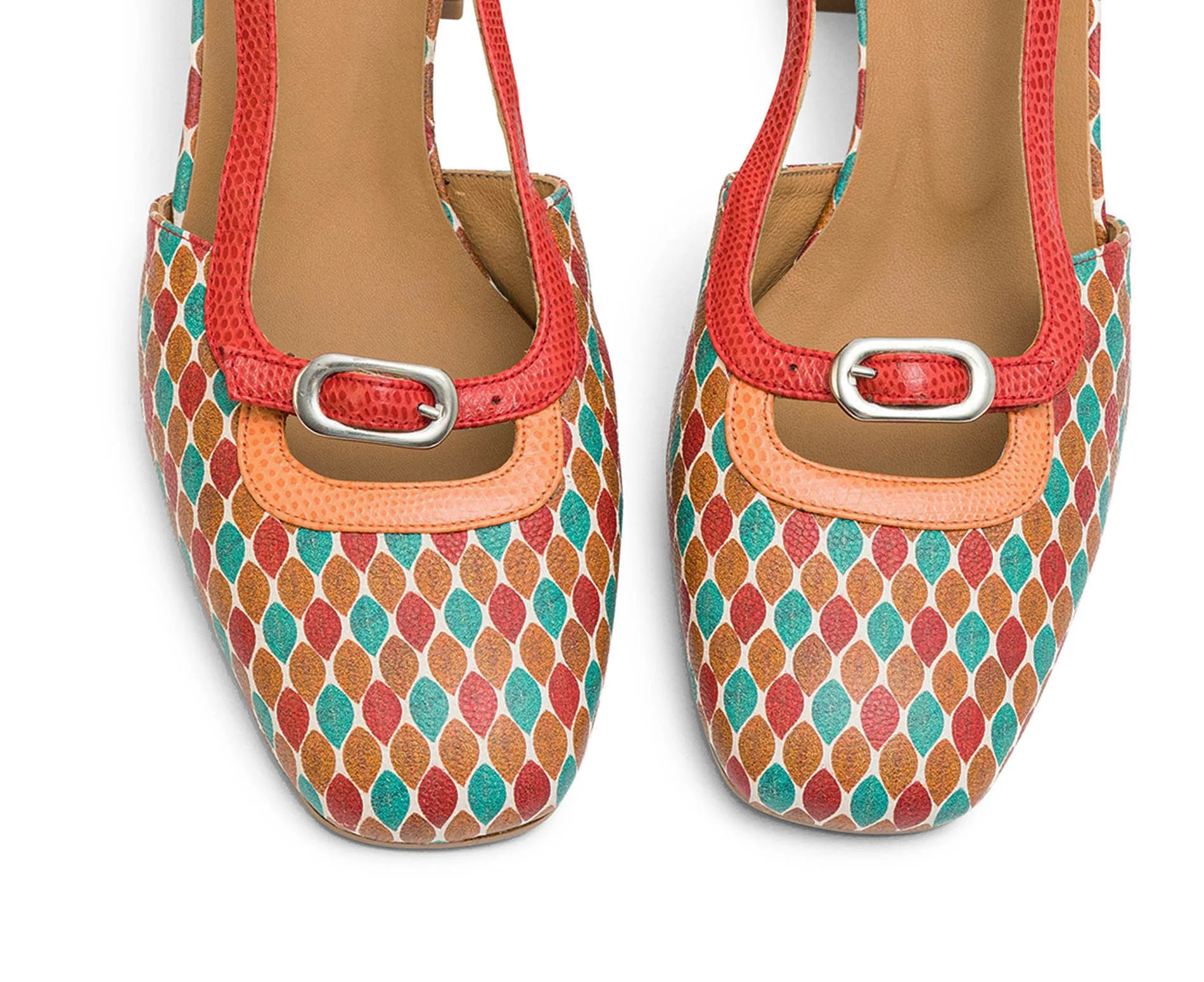 Zapato de mujer en piel con tacón medio. Leily - Image 4