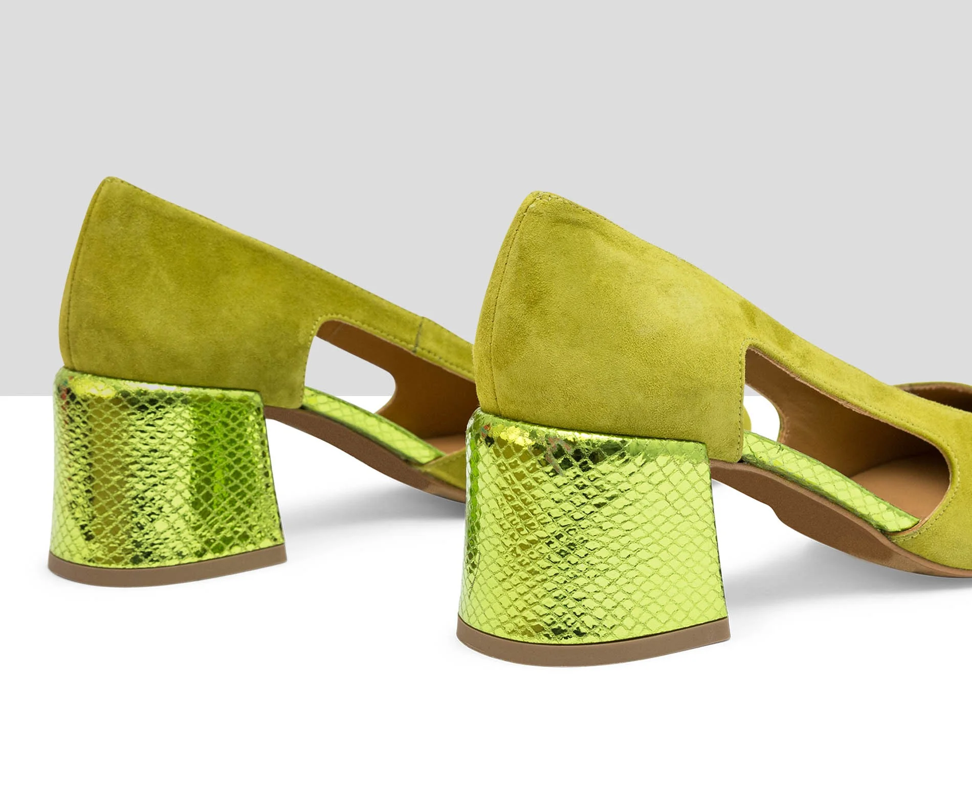 Zapato de mujer en piel con tacón medio. Lindy - Image 4
