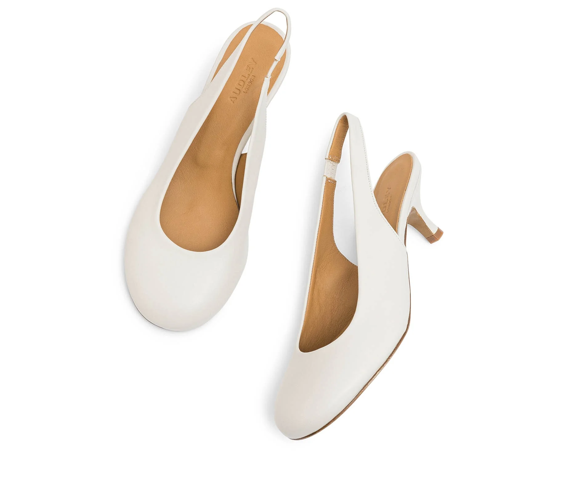 Zapato de mujer en piel con tacón medio. Lupe - Image 4