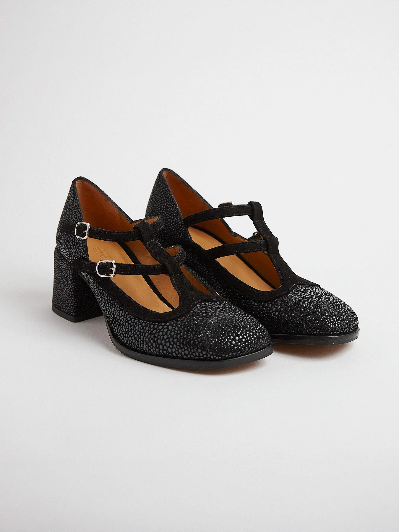 Zapato de mujer en piel con tacón medio. Martina - Image 3