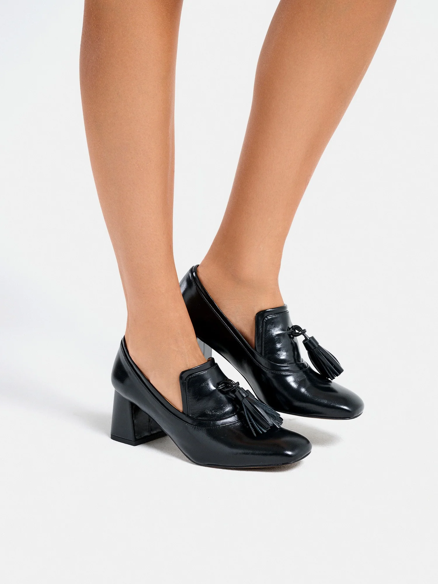 Zapato de mujer en piel con tacón medio. Milly - Image 3